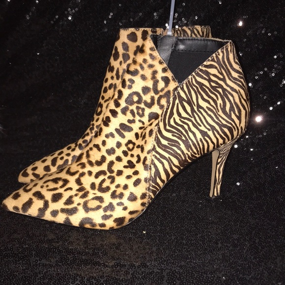Express Animal Print Heeled Booties - Picture 1 of 4